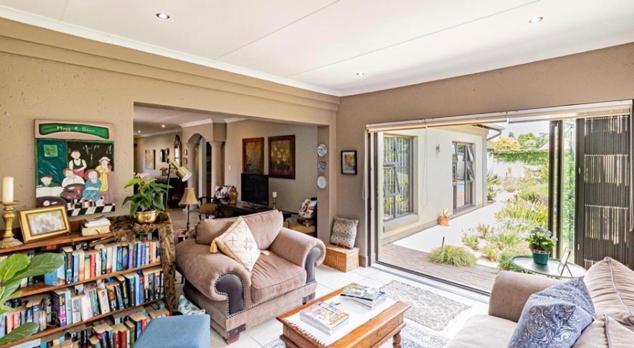 3 Bedroom Property for Sale in Flamwood North West